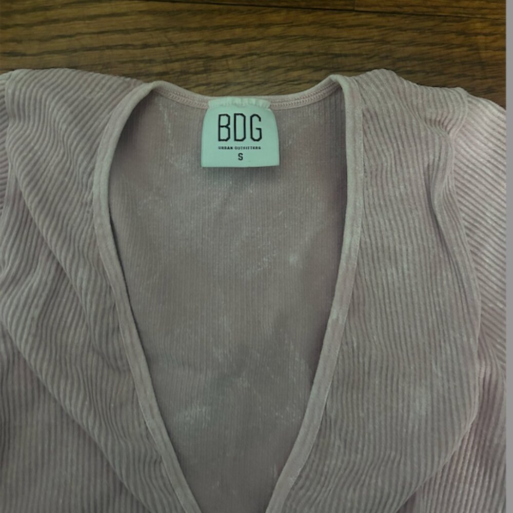 BDG/ Pink cropped ribbed long sleeve/ Size small/ Never worn - Picture 2 of 2